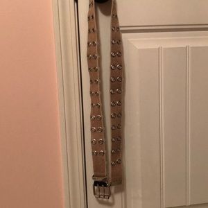 Beige belt